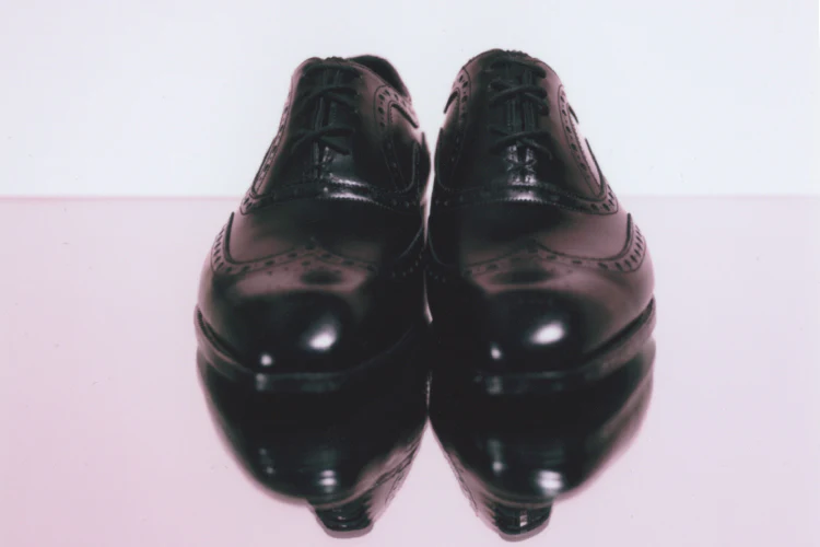 Archdale Wingtip (E) - Black Calf - Image 3